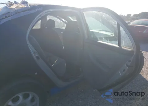 2003 Toyota Corolla Ce z USA, uszkodzony, nr VIN 2T1BR32EX3C086341